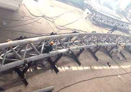 勃利多功能体育馆案例